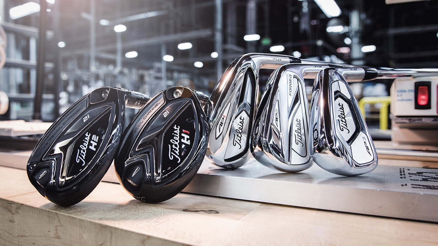 Update 200 Wins in 20162017 for Titleist Golf Ball Players Canada