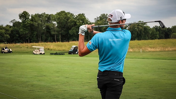 Titleist Brand Ambassador Richy Werenski watches t...